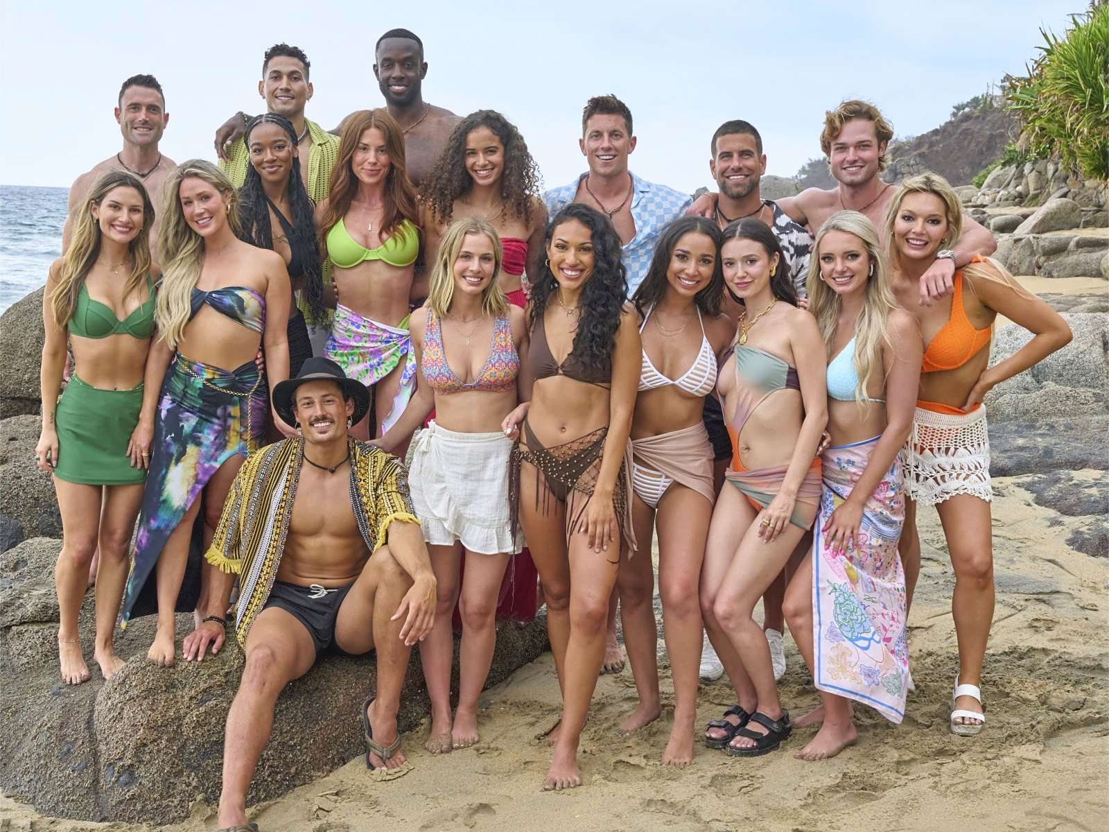 Bachelor In Paradise Spoilers Reveal Which Couples End Up Together