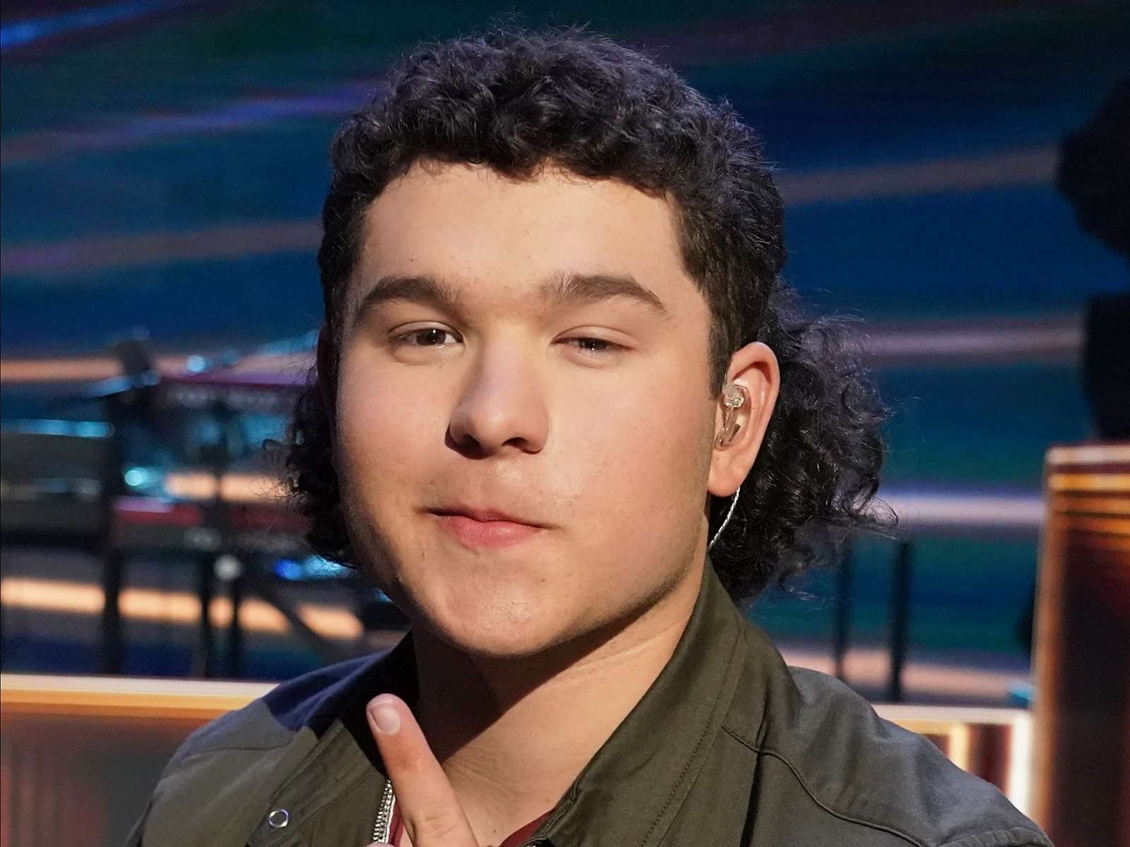 'American Idol' Finalist Caleb Kennedy Leaves Competition After ...