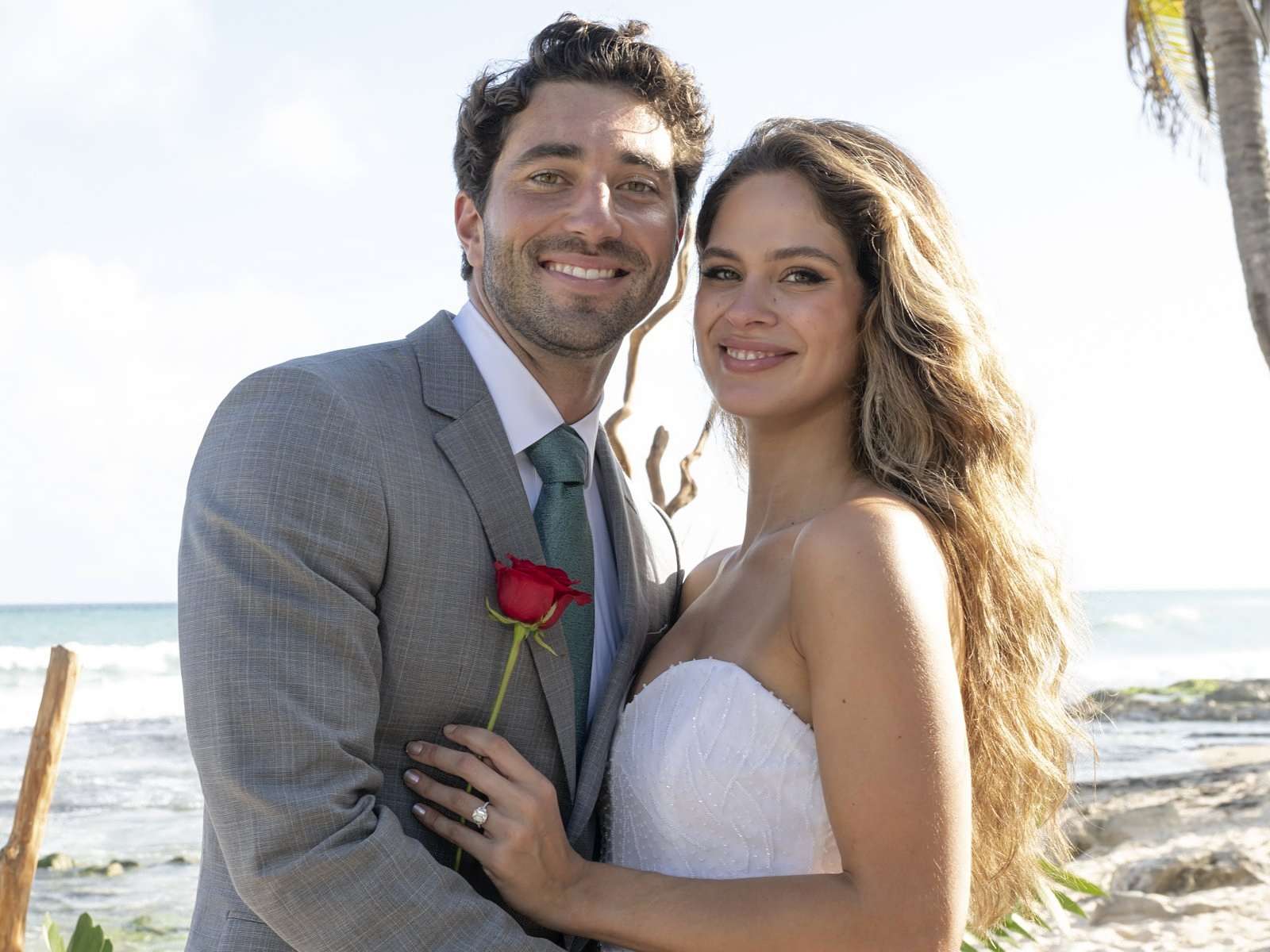 'The Bachelor' Finale: Joey Graziadei Gets Engaged To Kelsey Anderson ...