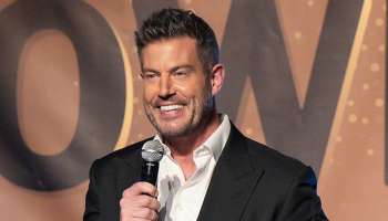 'The Bachelorette' Host Jesse Palmer Addresses The "intense" Devin ...