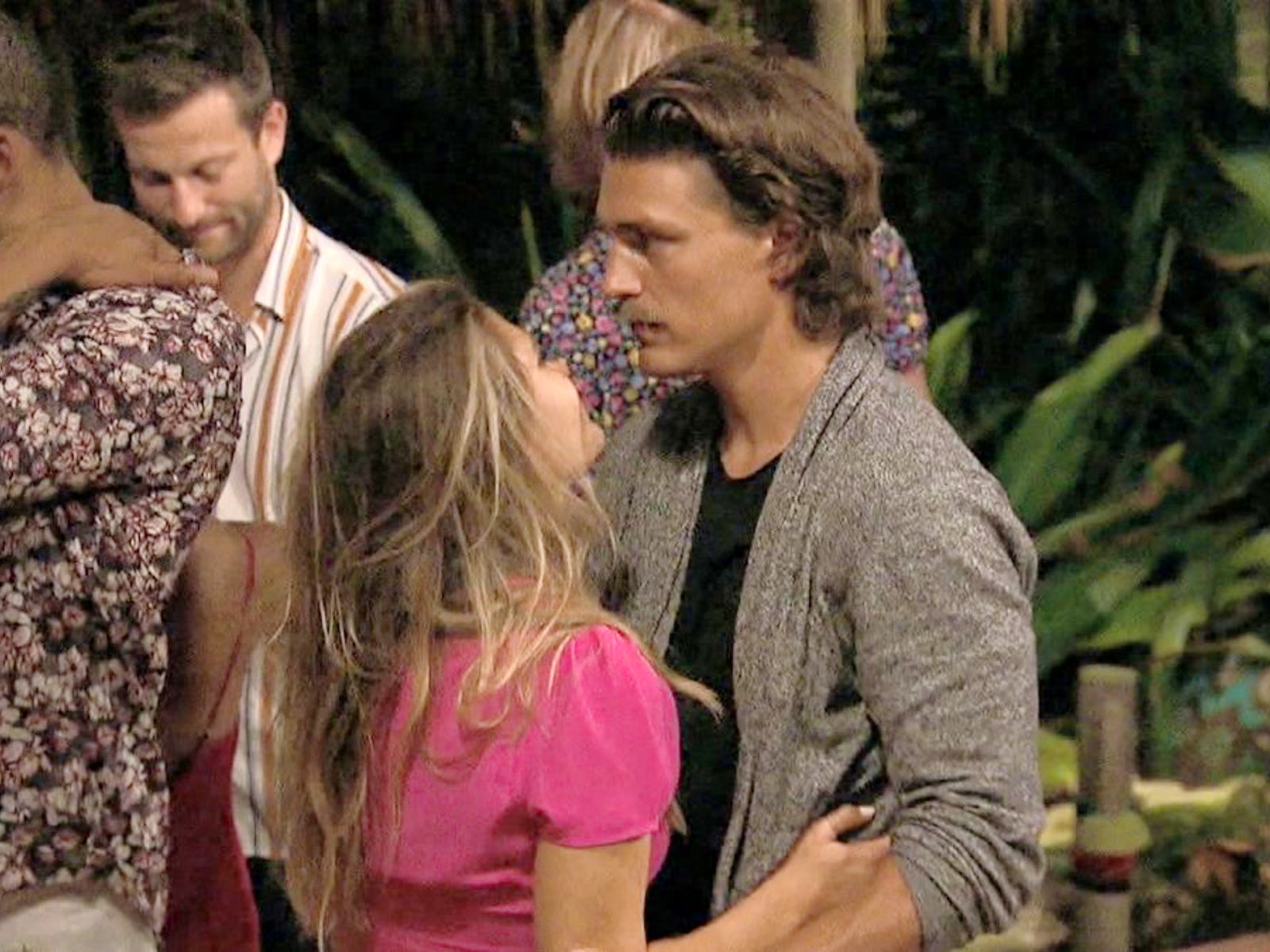 'Bachelor in Paradise' spoilers Is Caelynn MillerKeyes and Dean