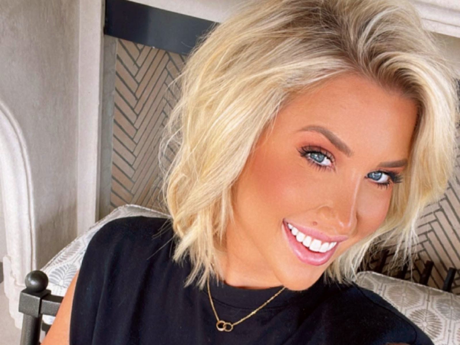 'Chrisley Knows Best' Star Savannah Chrisley Opens Up About Past ...